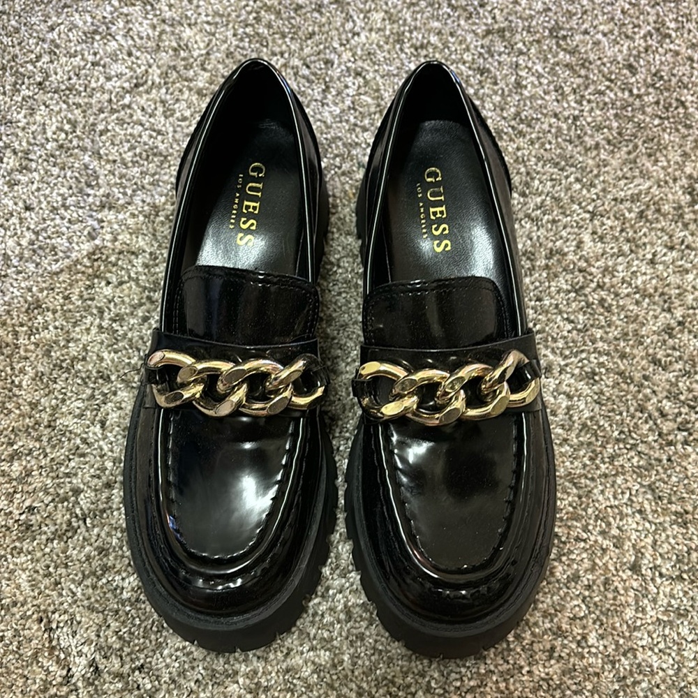Black womens 6.5 Guess shoes